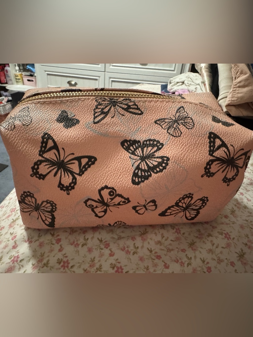 Butterfly Print Pink Women's Cosmetic Pouch